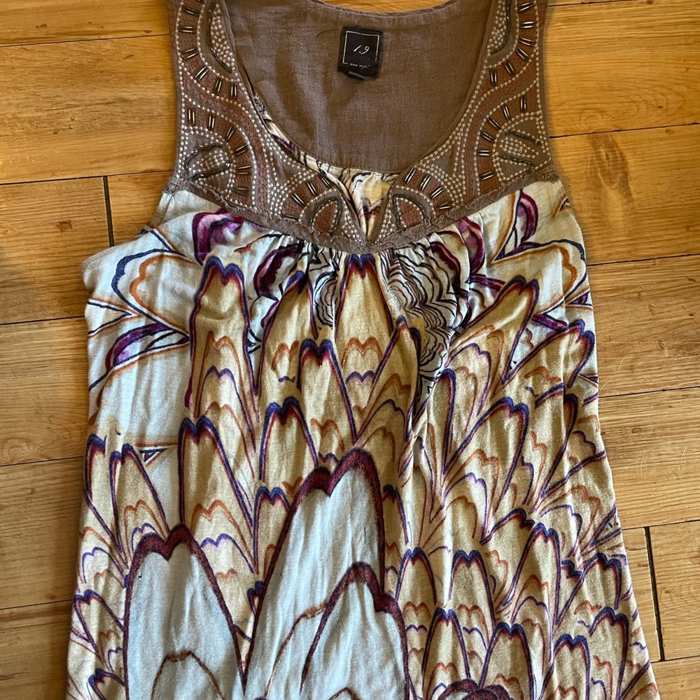 Unique top - Picture 2 of 6